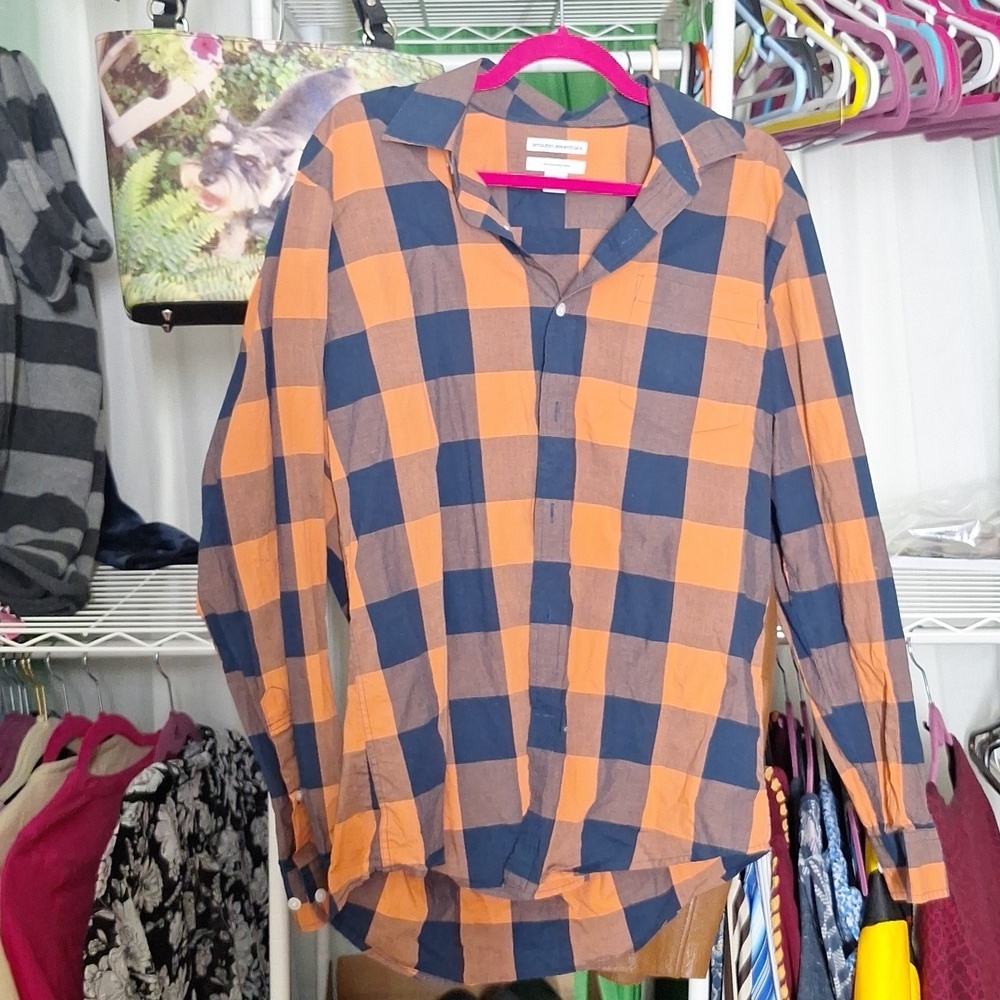 AMAZON ESSENTIALS SIZE LARGE SLIM FLANNEL BUTTON DOWN SHIRT